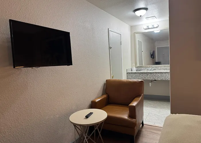 Harmony Inn And Suites