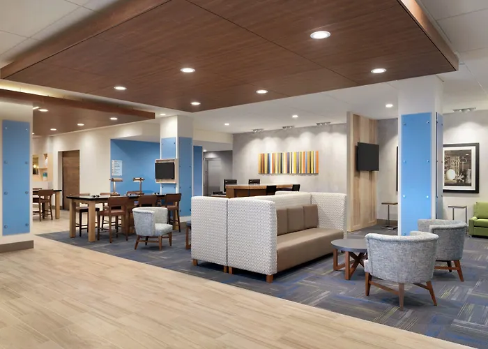 Holiday Inn Express & Suites - Cincinnati South - Wilder By Ihg