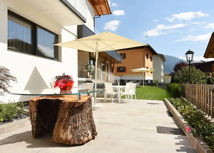 Dolomeet Boutique Hotel