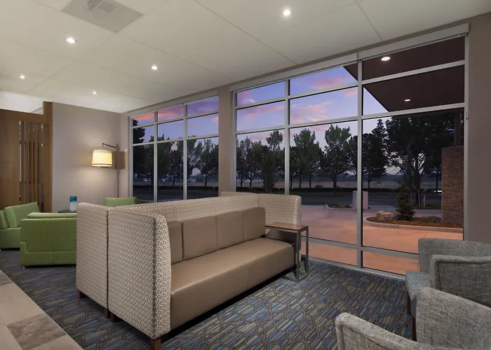 Holiday Inn Express & Suites - Portland Airport - Cascade Stn By Ihg