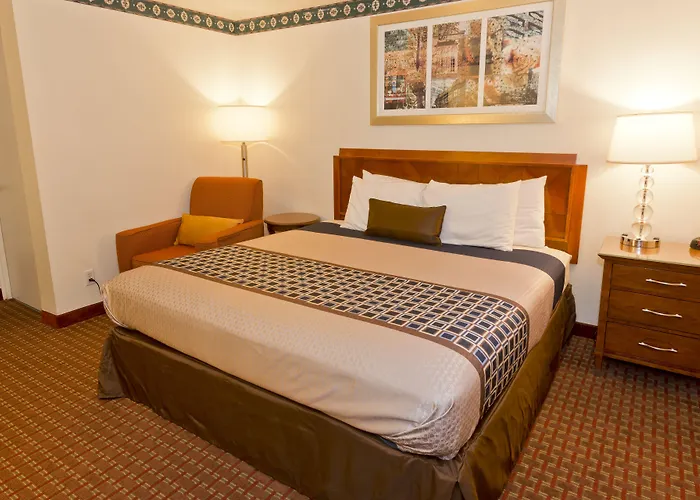 Riviera Inn