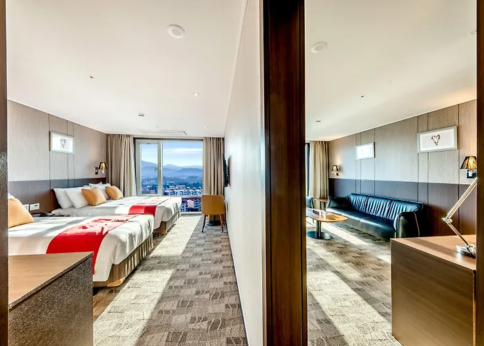 Ramada By Wyndham Jeju City Hall