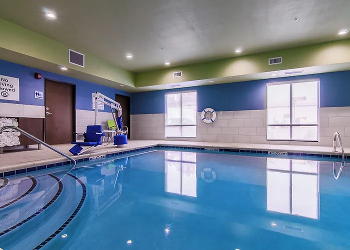 Holiday Inn Express & Suites - Atchison By Ihg