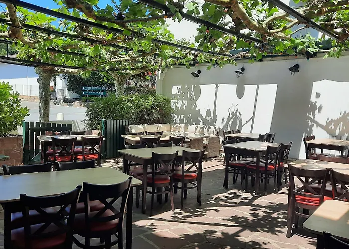 Hotel Mendionde