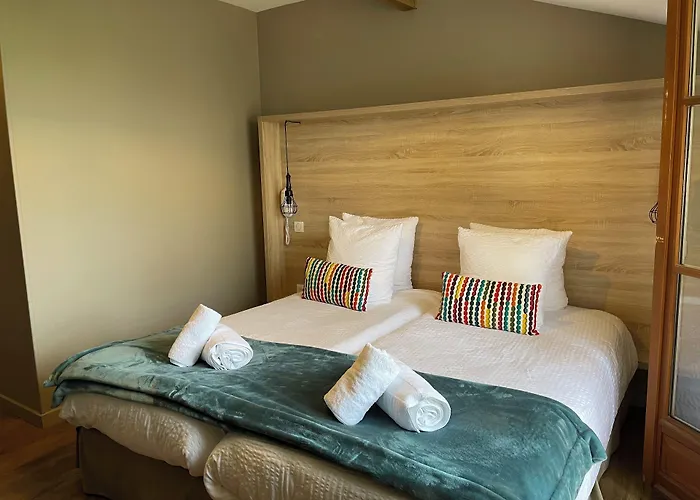 Hotel Mendionde
