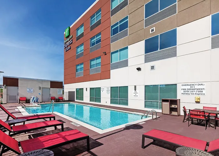 Holiday Inn Express & Suites Brenham South By Ihg