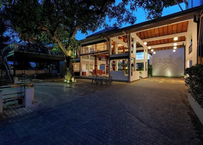 The Thinnai Hotel - Jaffna