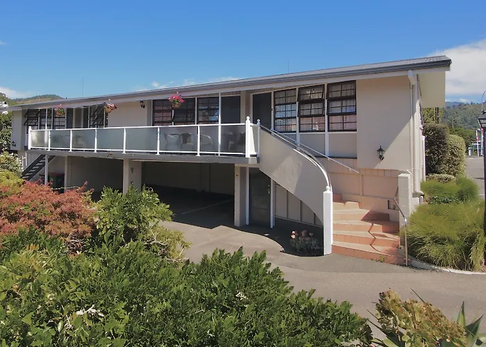 Riverlodge Motel