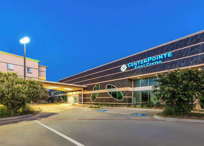 Days Inn & Suites By Wyndham Lubbock Medical Center
