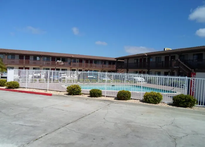 Ez 8 Motel Newark
