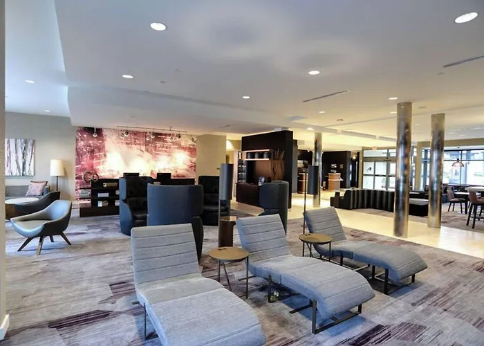 Courtyard By Marriott Columbus Osu Hotel