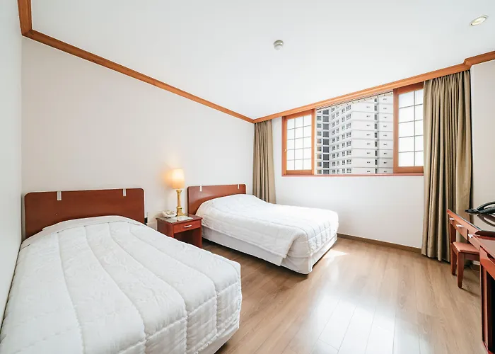 Samhaein Tourist Hotel