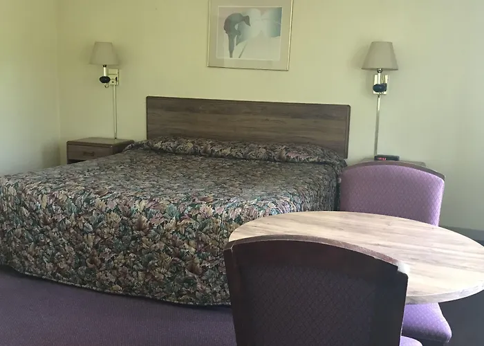Allenwood Motel