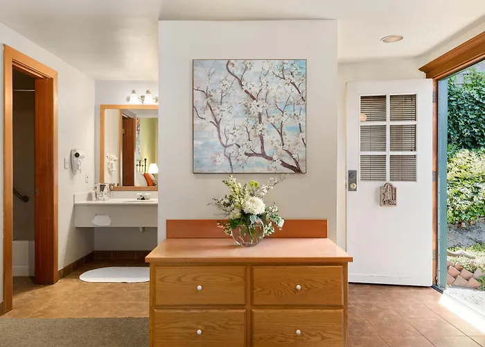 The La Conner Inn