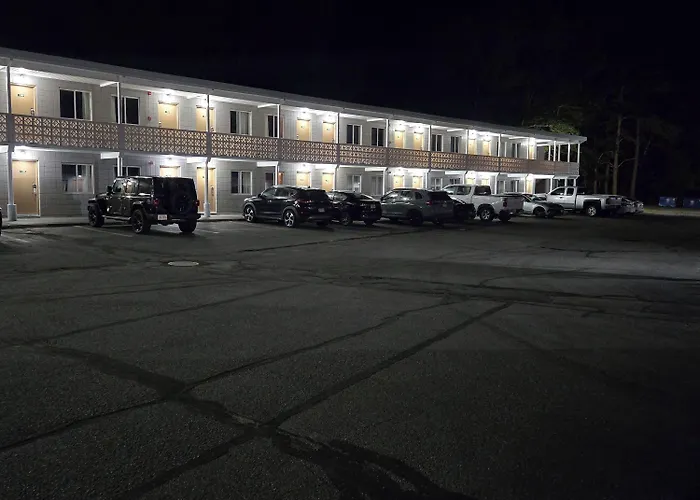 Nashoba Valley Inn & Suites