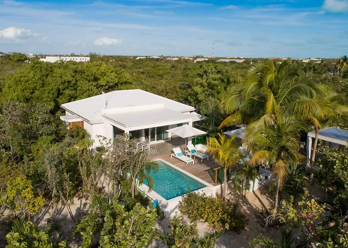 The Oasis At Grace Bay