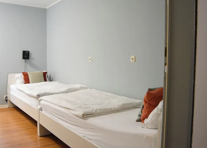1, 2, Sleep Hostel Nuernberg Messe