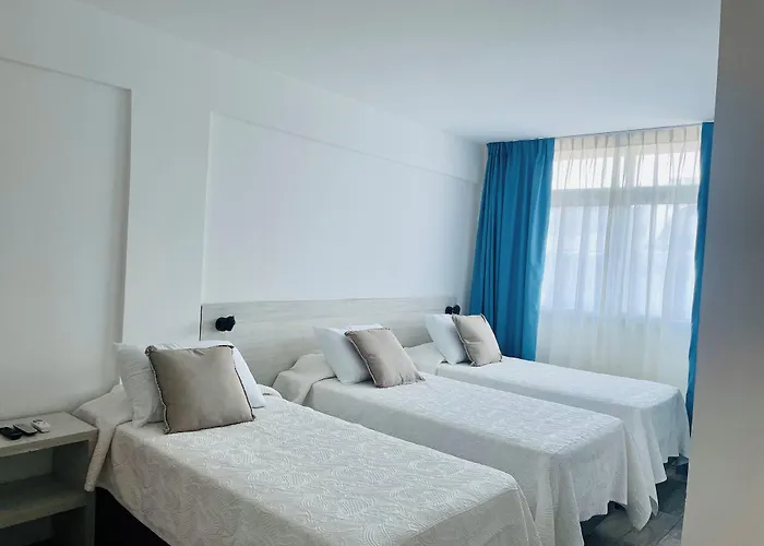 Hotel Azul By Mh