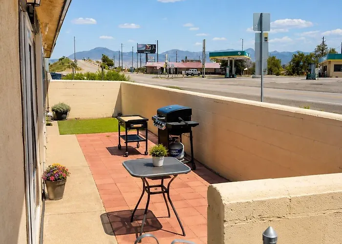 Four Winds Motel & Rv Park
