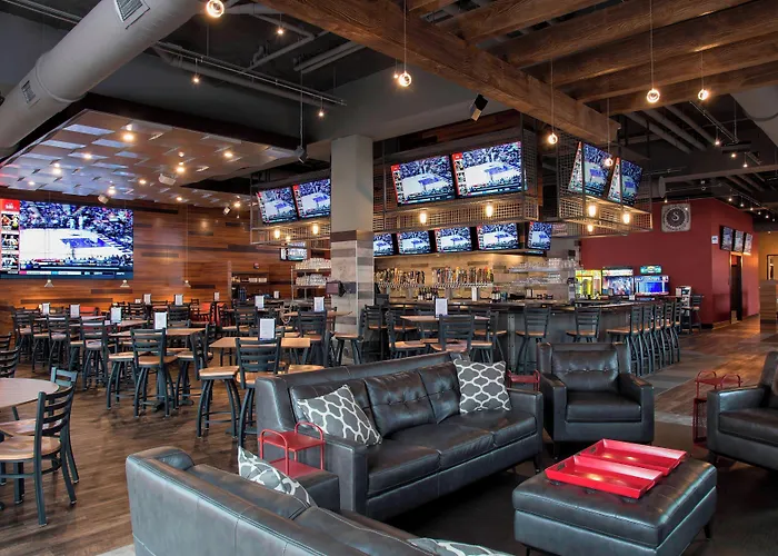Courtyard By Marriott Holland Downtown
