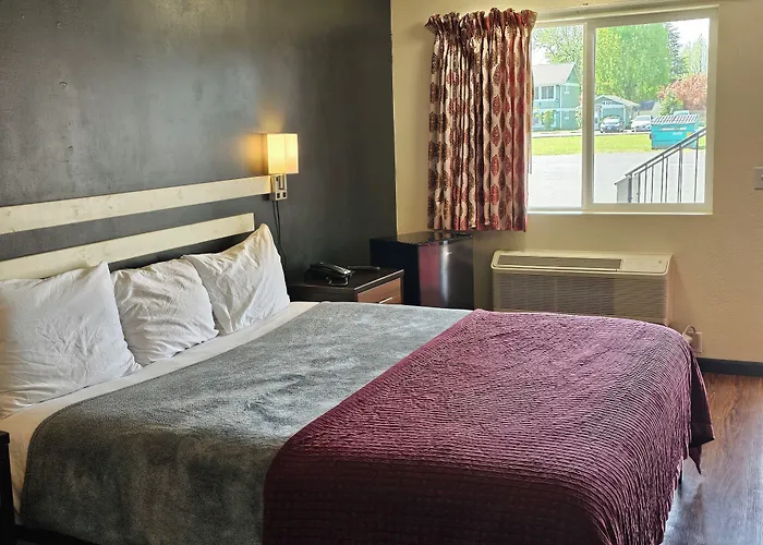 Sumner Motor Inn