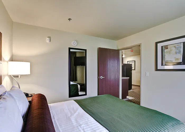 Cobblestone Hotel & Suites Pulaski/Green Bay
