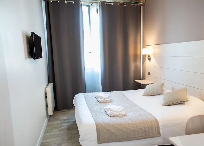 Hôtel Garabel Plaisir