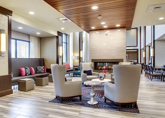 Hampton Inn & Suites Greenville Airport