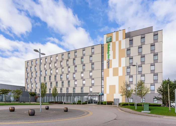 Holiday Inn Express Aberdeen Airport By Ihg