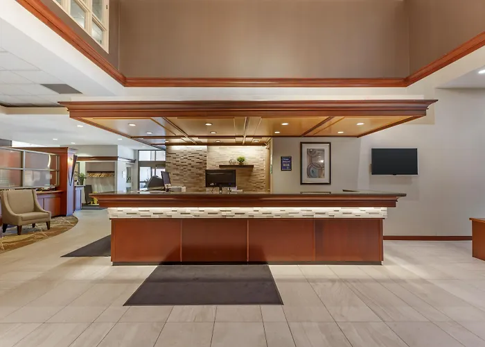 Best Western Plus The Arden Park Hotel