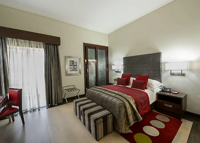 The George Hotel
