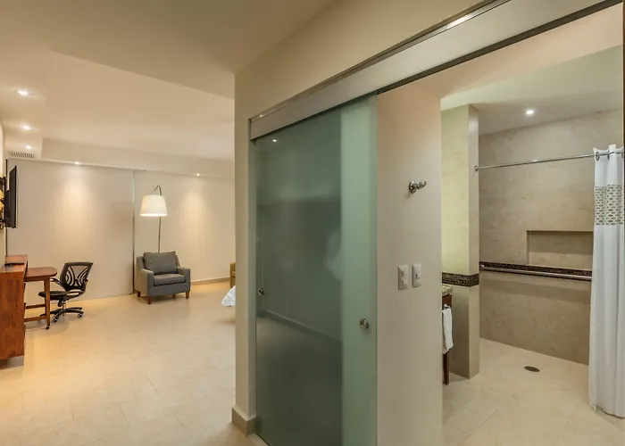 Hampton Inn & Suites By Hilton Los Cabos