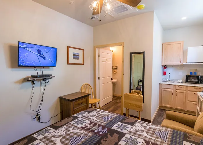 June Lake Motel