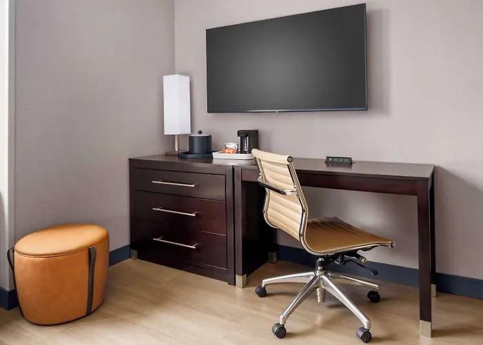 Hampton Inn Times Square Central