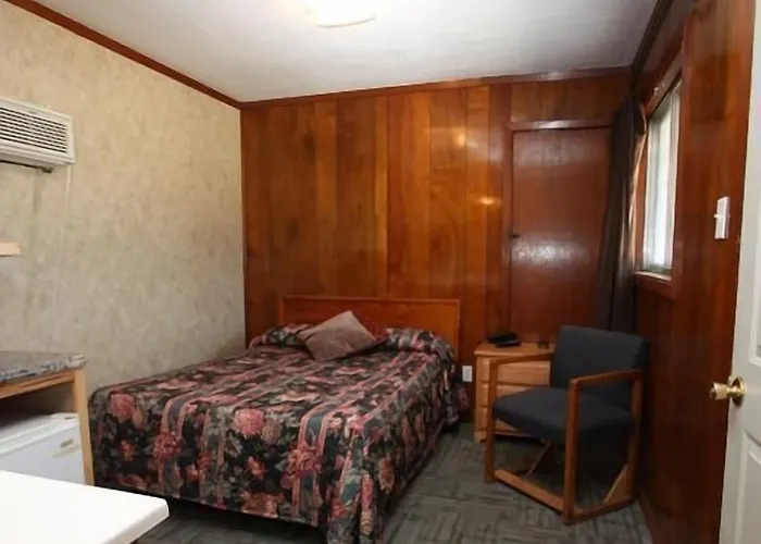 Comfort Green Motel