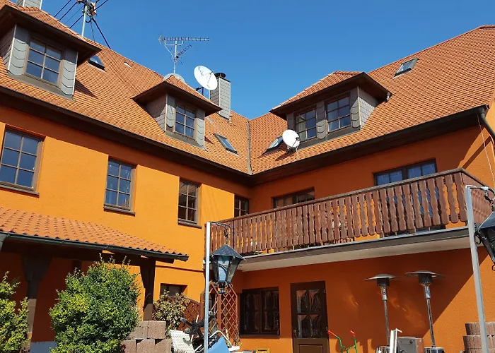 Häuser der Villa Italia