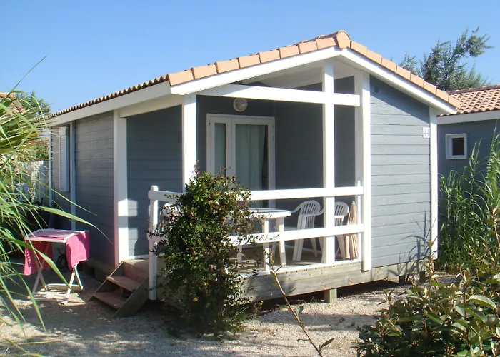 Camping Hameau Des Cannisses