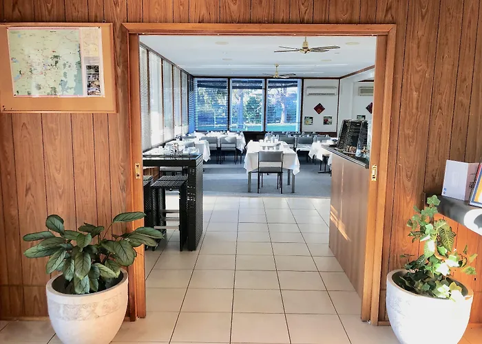 Byer Fountain Motor Inn