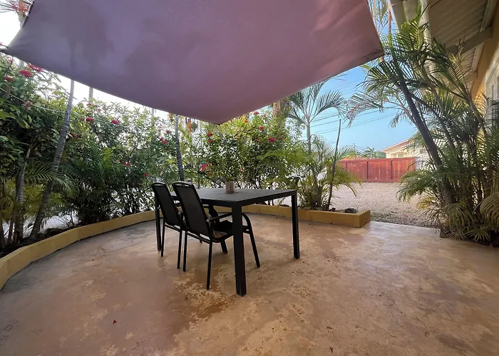 The Dive Hut - Boutique Apartments