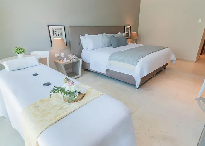Ghl San Lazaro Art Hotel