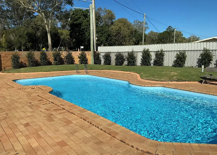 Moore Park Beach Inn