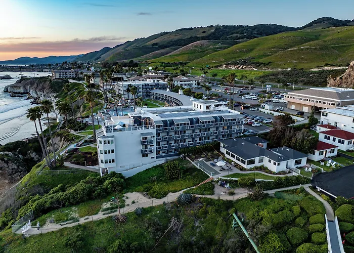Tides Oceanview Inn And Cottages
