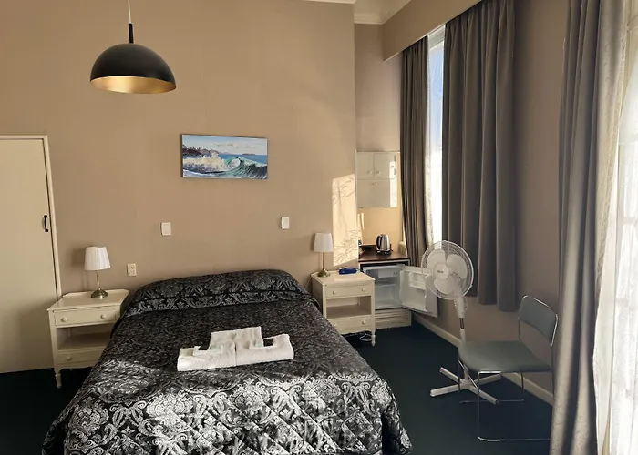 Grand Hotel - Whangarei