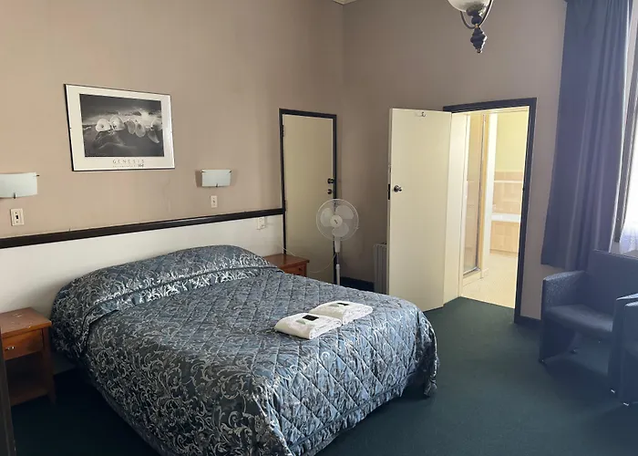 Grand Hotel - Whangarei