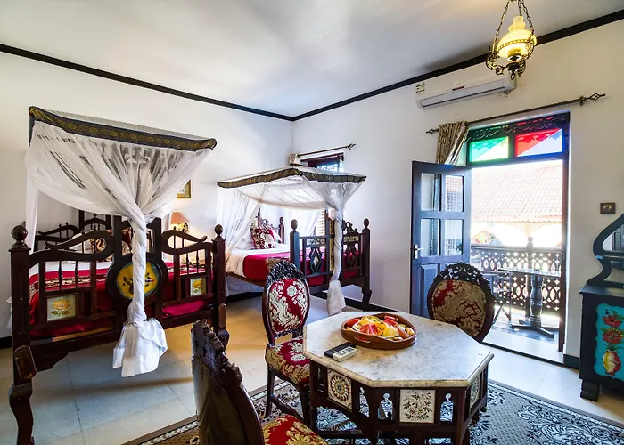 Tembo House Hotel