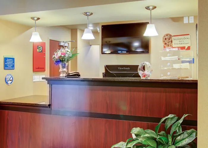 Cobblestone Inn & Suites Steele