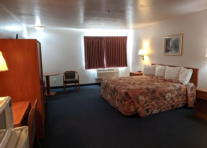 Aquarius Inn