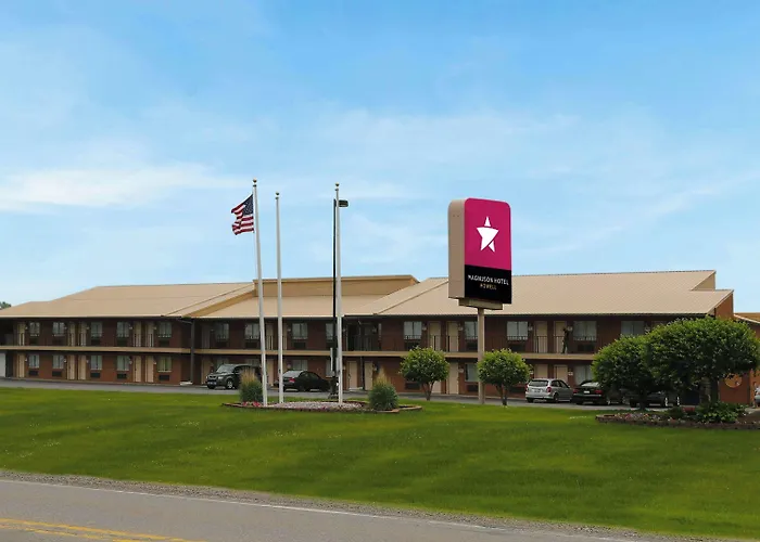 Magnuson Hotel Howell/Brighton
