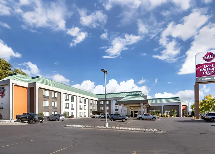 Best Western Plus Cottontree Inn