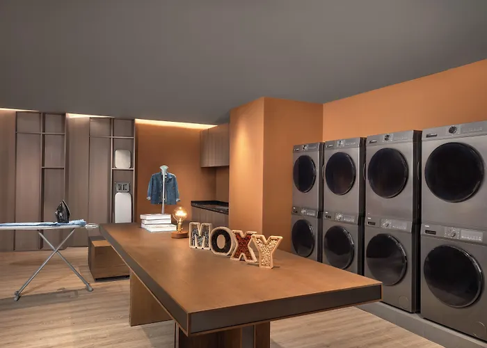 Moxy Chongqing